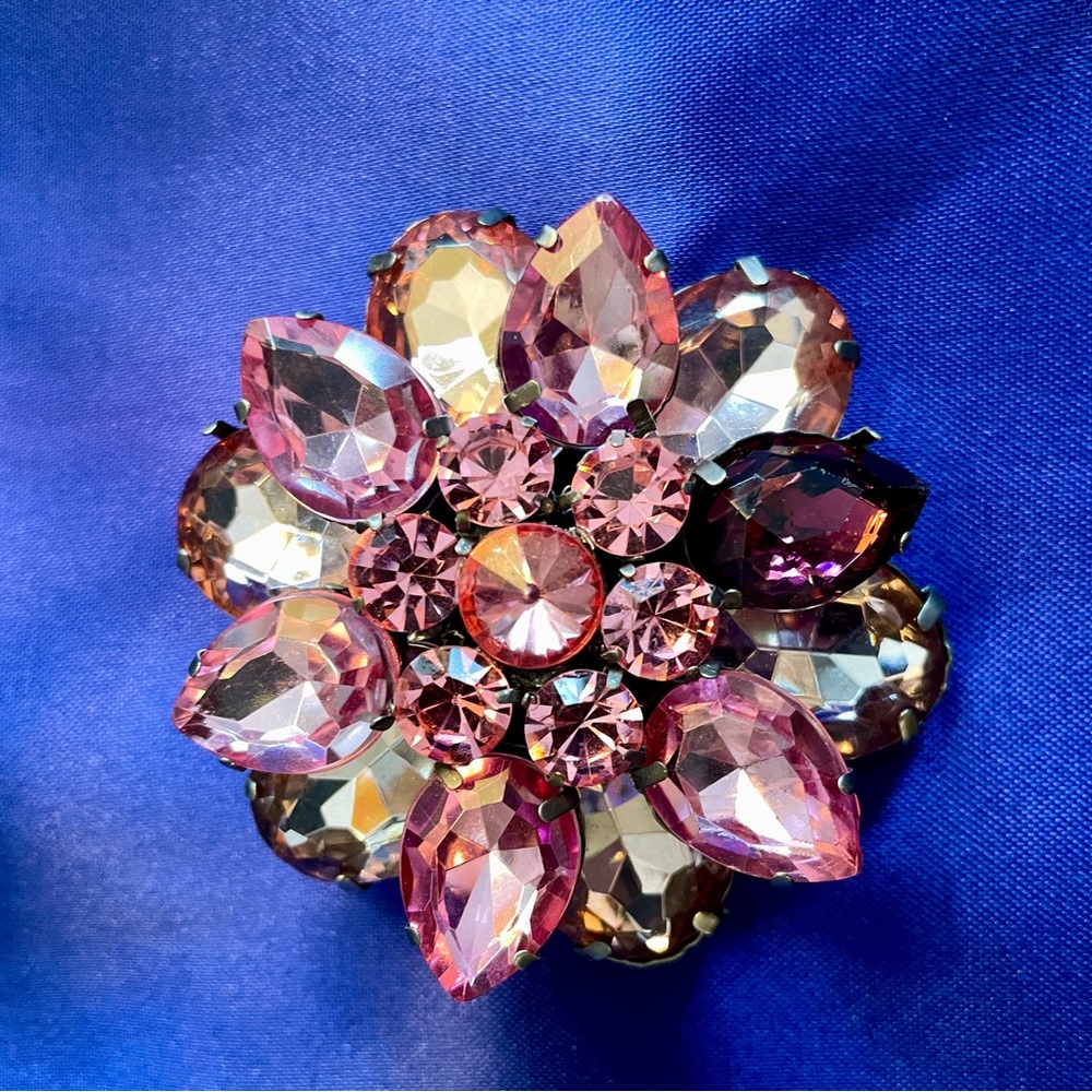 Sparkling Brooch